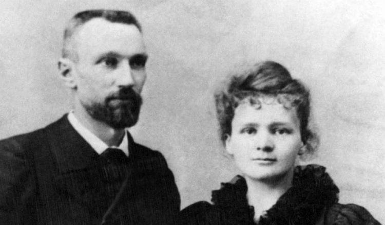 Pierre Curie and Marie Curie.jpg