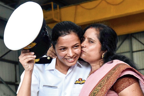 Shivangi with her mother.jpg