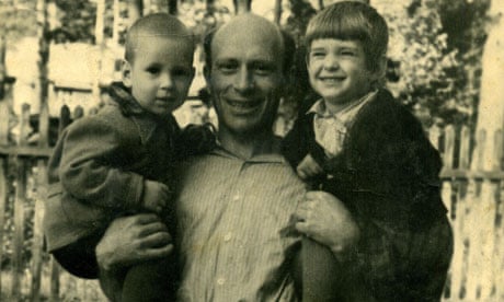 Lev Mishchenko with his two sons.jpg